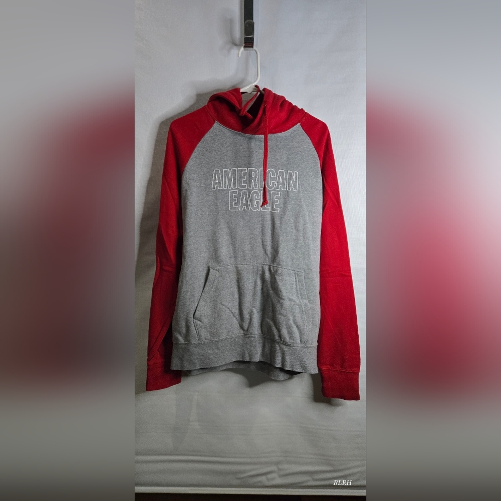 Pullover hoodie